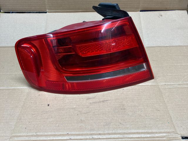 bontott AUDI A4 B8 Bal Hátsó Lámpa