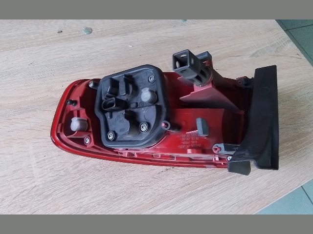 bontott AUDI A4 B8 Bal Hátsó Lámpa