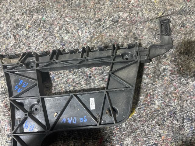 bontott AUDI A4 B8 Bal hátsó Lökhárító Tartó (Műanyag)