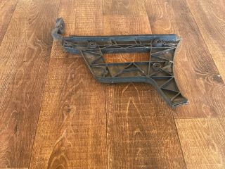 bontott AUDI A4 B8 Bal hátsó Oldal Lökhárító Tartó (Műanyag)