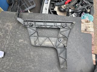 bontott AUDI A4 B8 Bal hátsó Oldal Lökhárító Tartó (Műanyag)