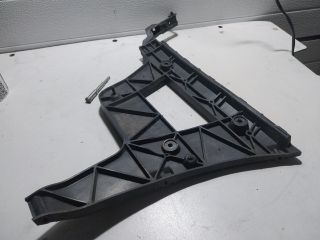 bontott AUDI A4 B8 Bal hátsó Oldal Lökhárító Tartó (Műanyag)