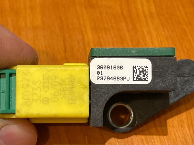 bontott AUDI A4 B8 Bal hátsó Oldal Ütközés Érzékelő