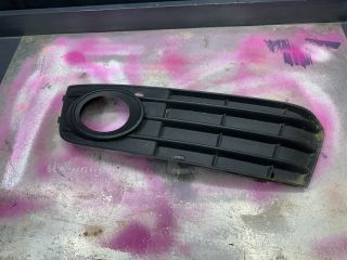 bontott AUDI A4 B8 Bal Ködlámpa Rács