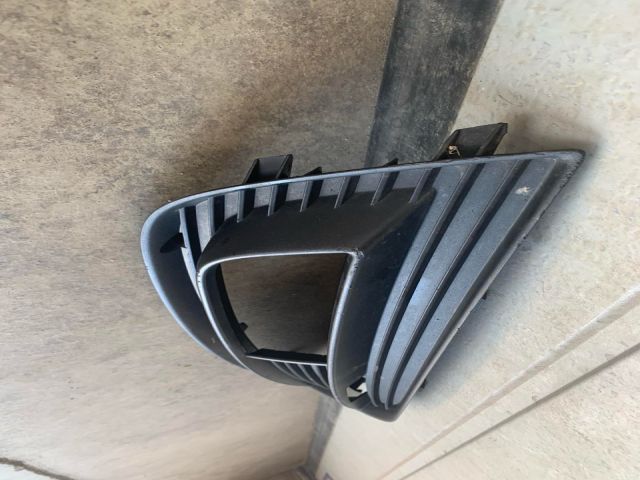 bontott AUDI A4 B8 Bal Ködlámpa Rács