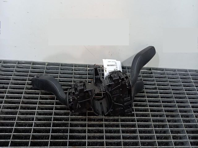 bontott AUDI A4 B8 Bal Kormánykapcsoló Irányjelző