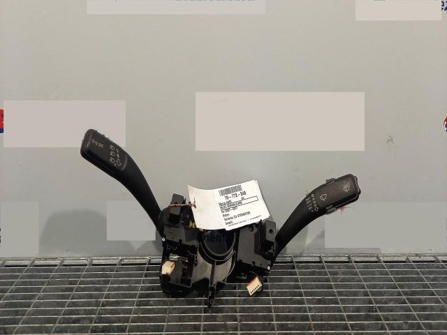 bontott AUDI A4 B8 Bal Kormánykapcsoló Irányjelző