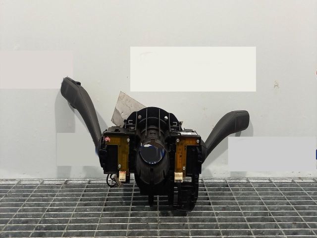 bontott AUDI A4 B8 Bal Kormánykapcsoló Irányjelző