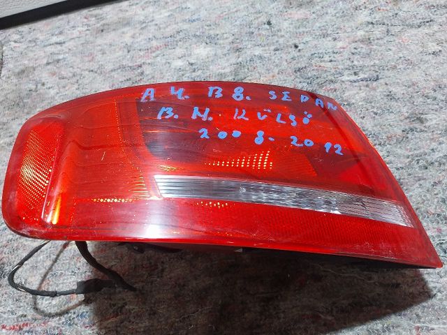bontott AUDI A4 B8 Bal Külső Hátsó Lámpa