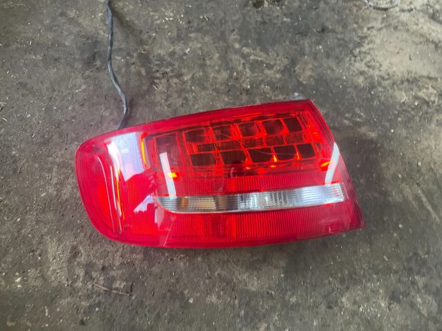 bontott AUDI A4 B8 Bal Külső Hátsó Lámpa