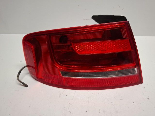 bontott AUDI A4 B8 Bal Külső Hátsó Lámpa