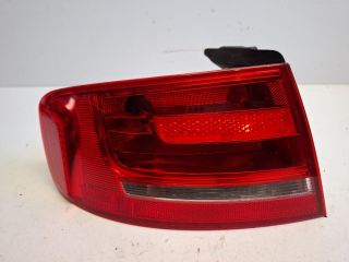 bontott AUDI A4 B8 Bal Külső Hátsó Lámpa