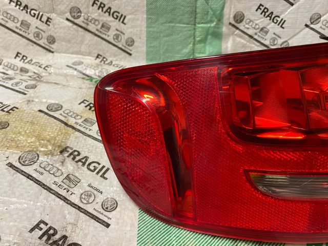 bontott AUDI A4 B8 Bal Külső Hátsó Lámpa