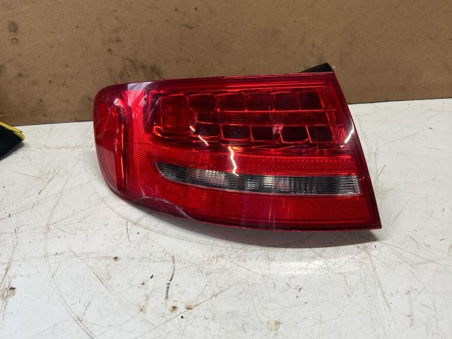 bontott AUDI A4 B8 Bal Külső Hátsó Lámpa