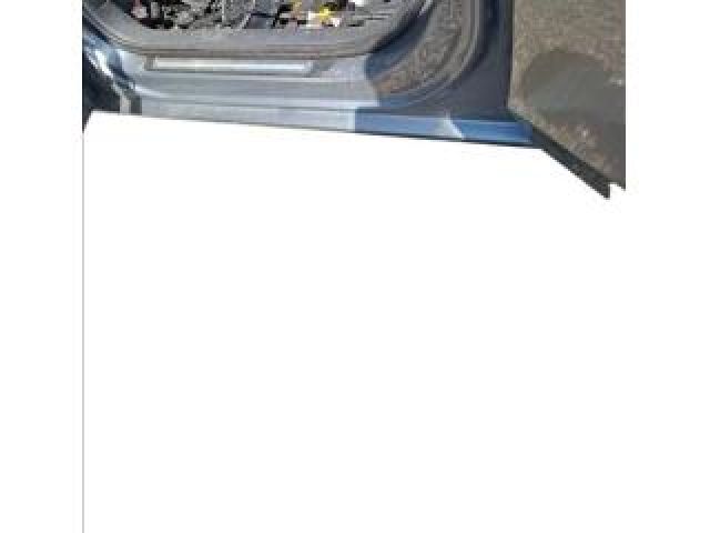 bontott AUDI A4 B8 Bal Küszöb