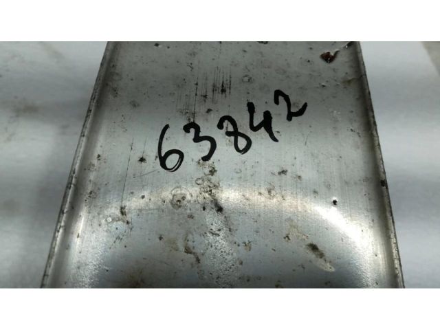 bontott AUDI A4 B8 Bal Lökhárító Tartó Nyúlványvég