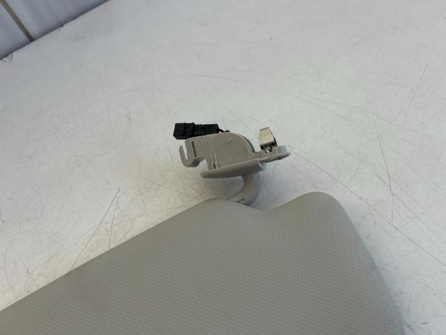 bontott AUDI A4 B8 Bal Napellenző