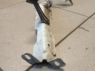 bontott AUDI A4 B8 Bal Sárvédő Oldaltartó