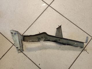 bontott AUDI A4 B8 Bal Sárvédő Oldaltartó