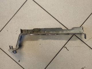 bontott AUDI A4 B8 Bal Sárvédő Oldaltartó