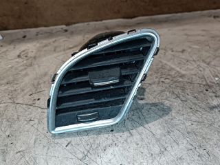 bontott AUDI A4 B8 Bal Szellőző
