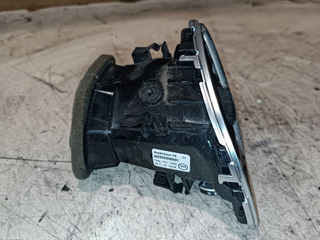 bontott AUDI A4 B8 Bal Szellőző