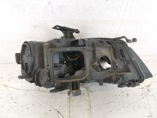bontott AUDI A4 B8 Bal Xenon Fényszóró