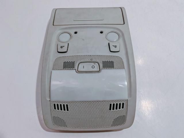 bontott AUDI A4 B8 Beltér Világítás Első