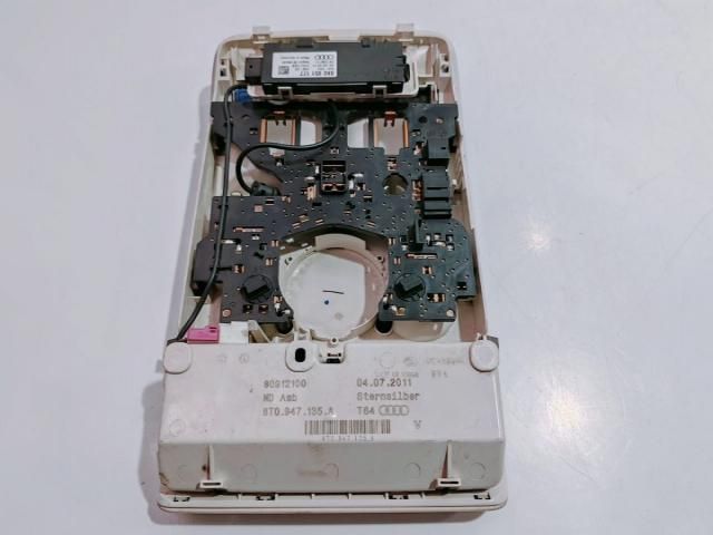 bontott AUDI A4 B8 Beltér Világítás Első