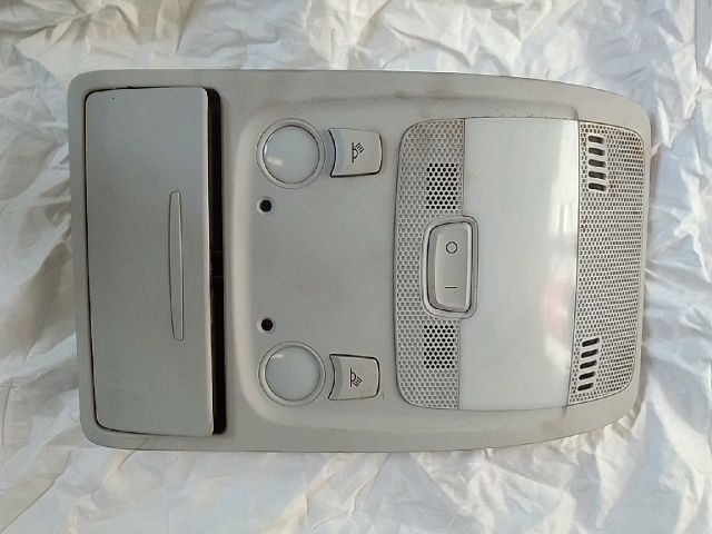 bontott AUDI A4 B8 Beltér Világítás Első