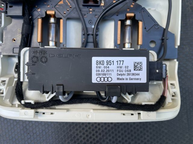 bontott AUDI A4 B8 Beltér Világítás Első