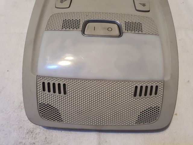 bontott AUDI A4 B8 Beltér Világítás Első