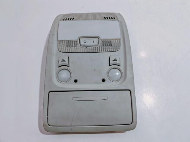 bontott AUDI A4 B8 Beltér Világítás Első