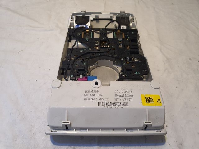 bontott AUDI A4 B8 Beltér Világítás Első