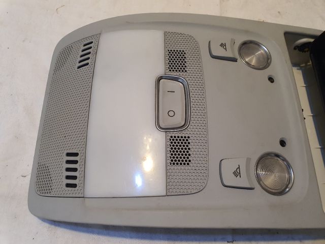 bontott AUDI A4 B8 Beltér Világítás Első