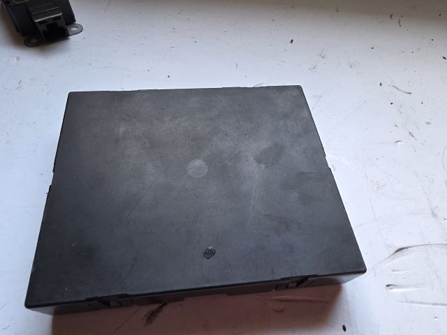 bontott AUDI A4 B8 Biztosítéktábla Fedél