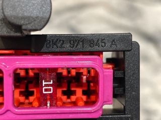 bontott AUDI A4 B8 Biztosítéktábla Utastér