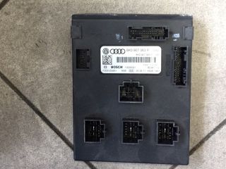 bontott AUDI A4 B8 Biztosítéktábla Utastér