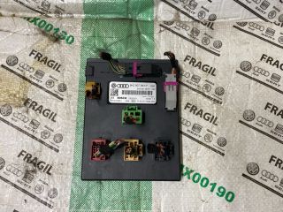 bontott AUDI A4 B8 Biztosítéktábla Utastér