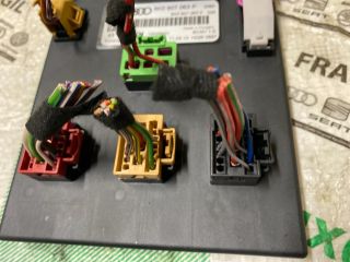 bontott AUDI A4 B8 Biztosítéktábla Utastér