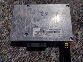 bontott AUDI A4 B8 Bluetooth Elektronika
