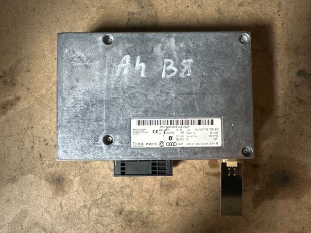 bontott AUDI A4 B8 Bluetooth Elektronika