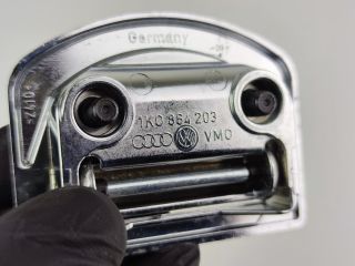 bontott AUDI A4 B8 Csomagrögzítő