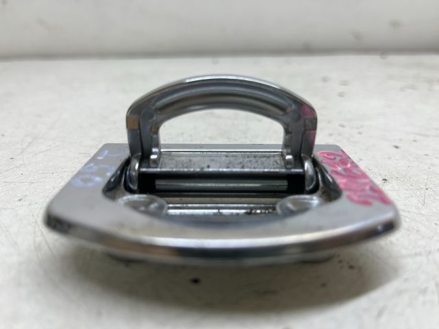 bontott AUDI A4 B8 Csomagrögzítő