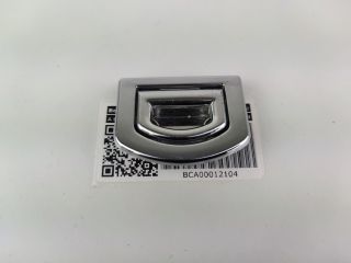 bontott AUDI A4 B8 Csomagrögzítő