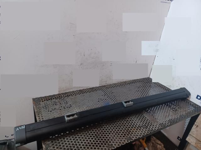 bontott AUDI A4 B8 Csomagtér Háló