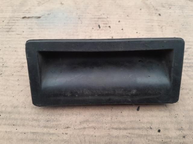 bontott AUDI A4 B8 Csomagtér Nyitó Kar / Gomb