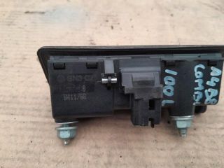 bontott AUDI A4 B8 Csomagtér Nyitó Kar / Gomb