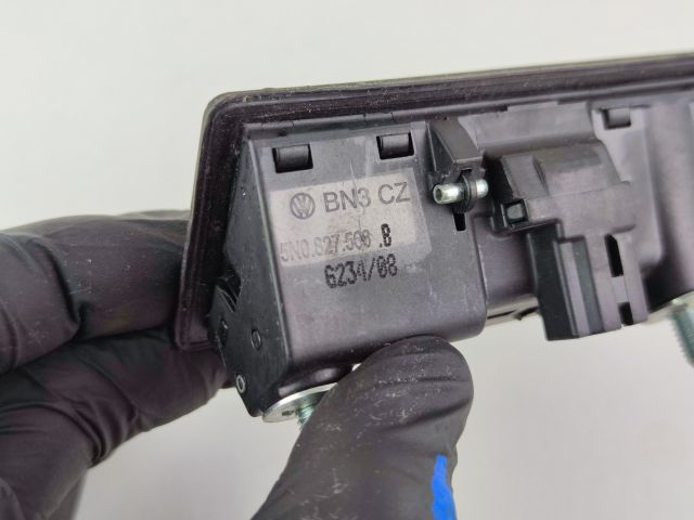 bontott AUDI A4 B8 Csomagtérajtó Kapcsoló