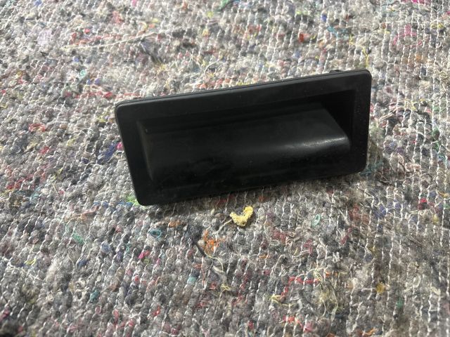 bontott AUDI A4 B8 Csomagtérajtó Kapcsoló